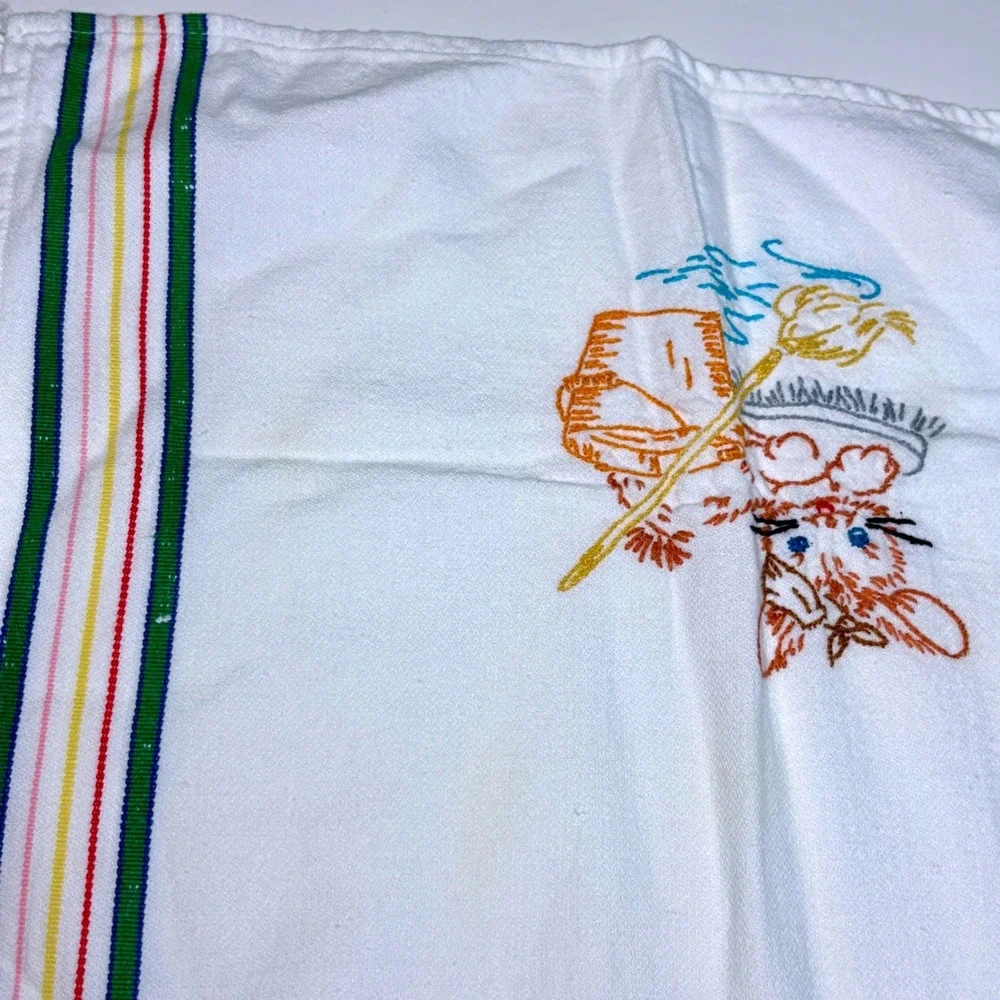 Vintage Tea Towel 2 set White Hand Embroidered Bunny Rabbit Kitchen Cottage gran